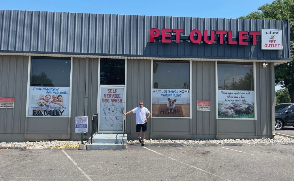 Stella’s Spotlight: The Natural Pet Outlet